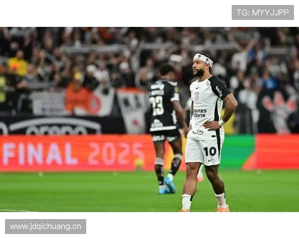 巴媒称科林蒂安主席要求德佩搬离豪华酒店套房但他留队可能性依旧较大